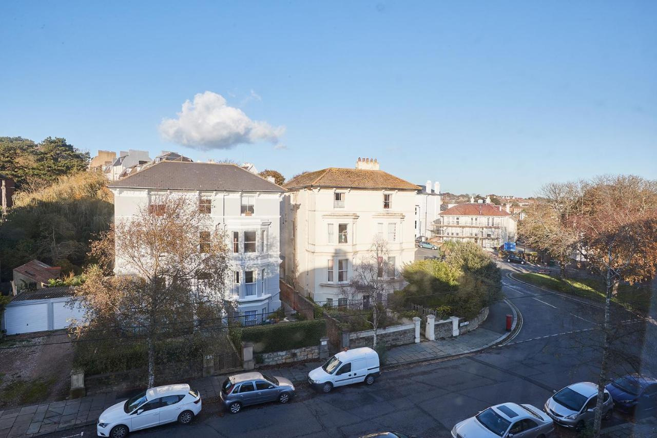 Gorgeous Sea View Apartment 5 Mins To The Beach St Leonards-on-Sea Dış mekan fotoğraf